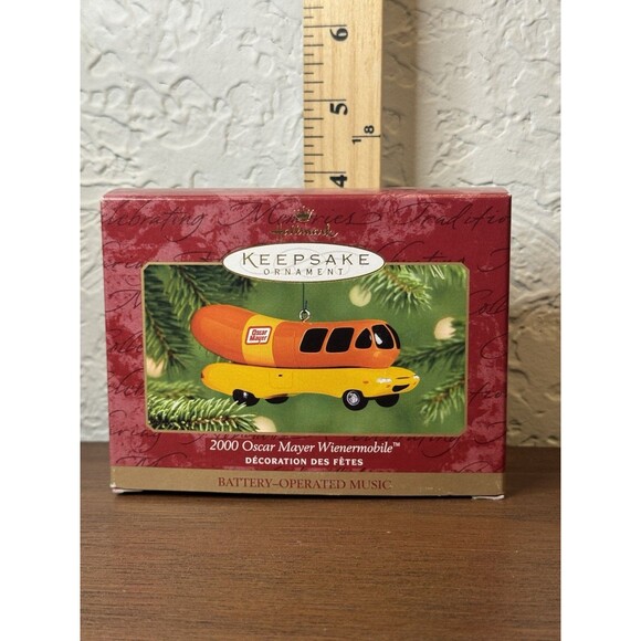 Hallmark Keepsake Ornament 2000 Oscar Mayer Wienermobile -Battery Operated Music - Picture 2 of 3